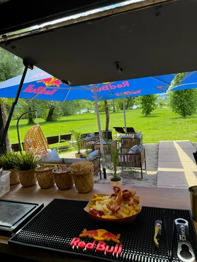 Stylische Bar und Innenbereich