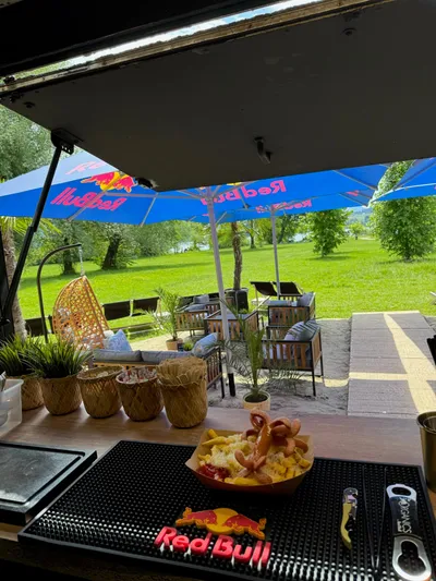 Stylische Bar und Innenbereich